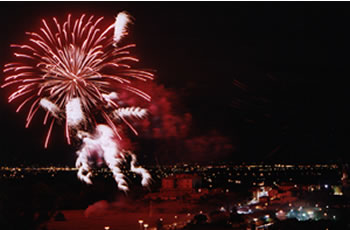 Assedio alla Villa, fuochi d' artificio